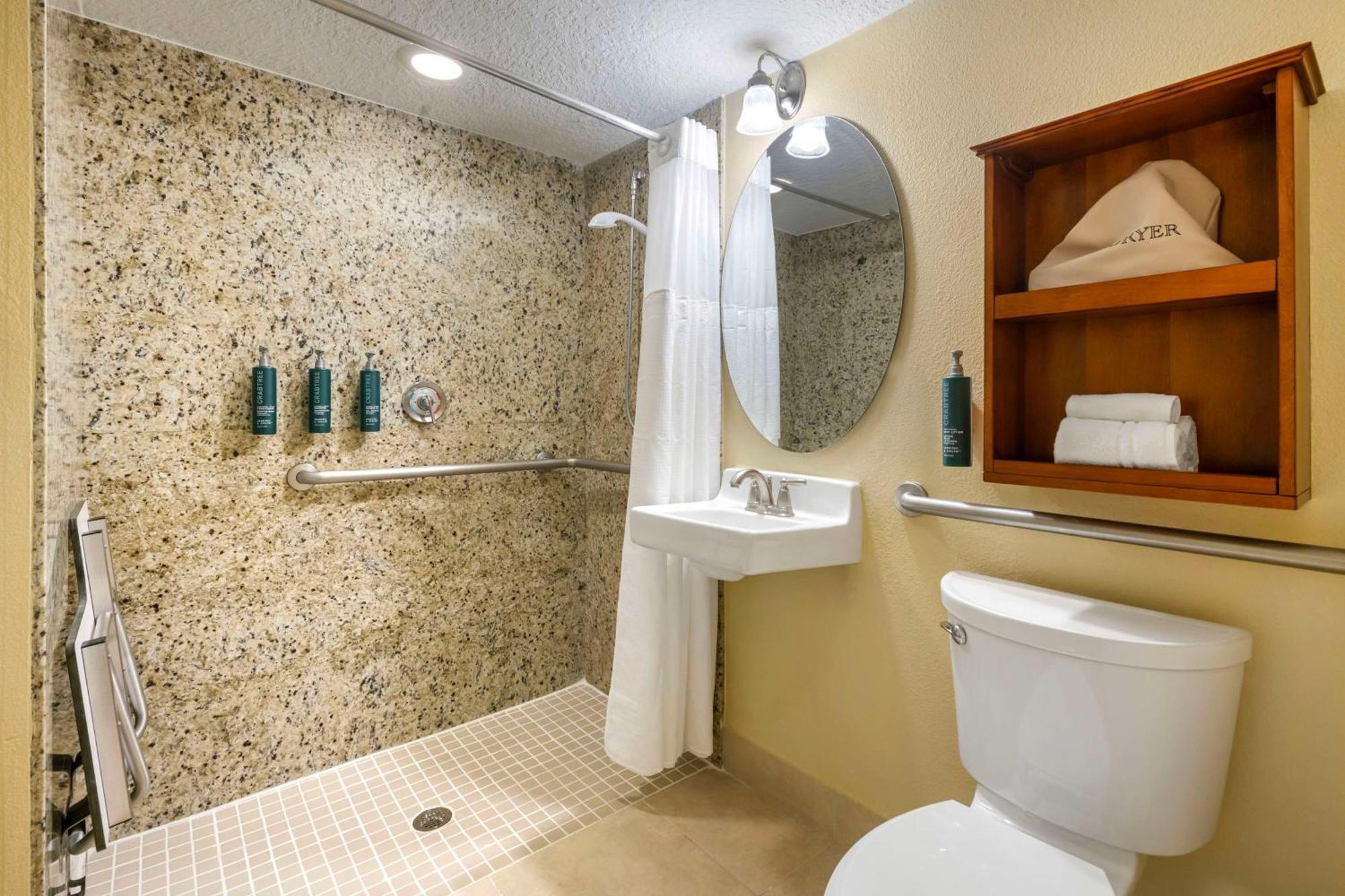 Hilton Vacation Club Cypress Pointe Orlando Resort